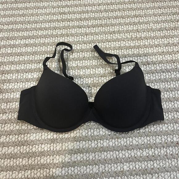 Skims Fits Everybody Push-up Bra - Picture 2 of 6